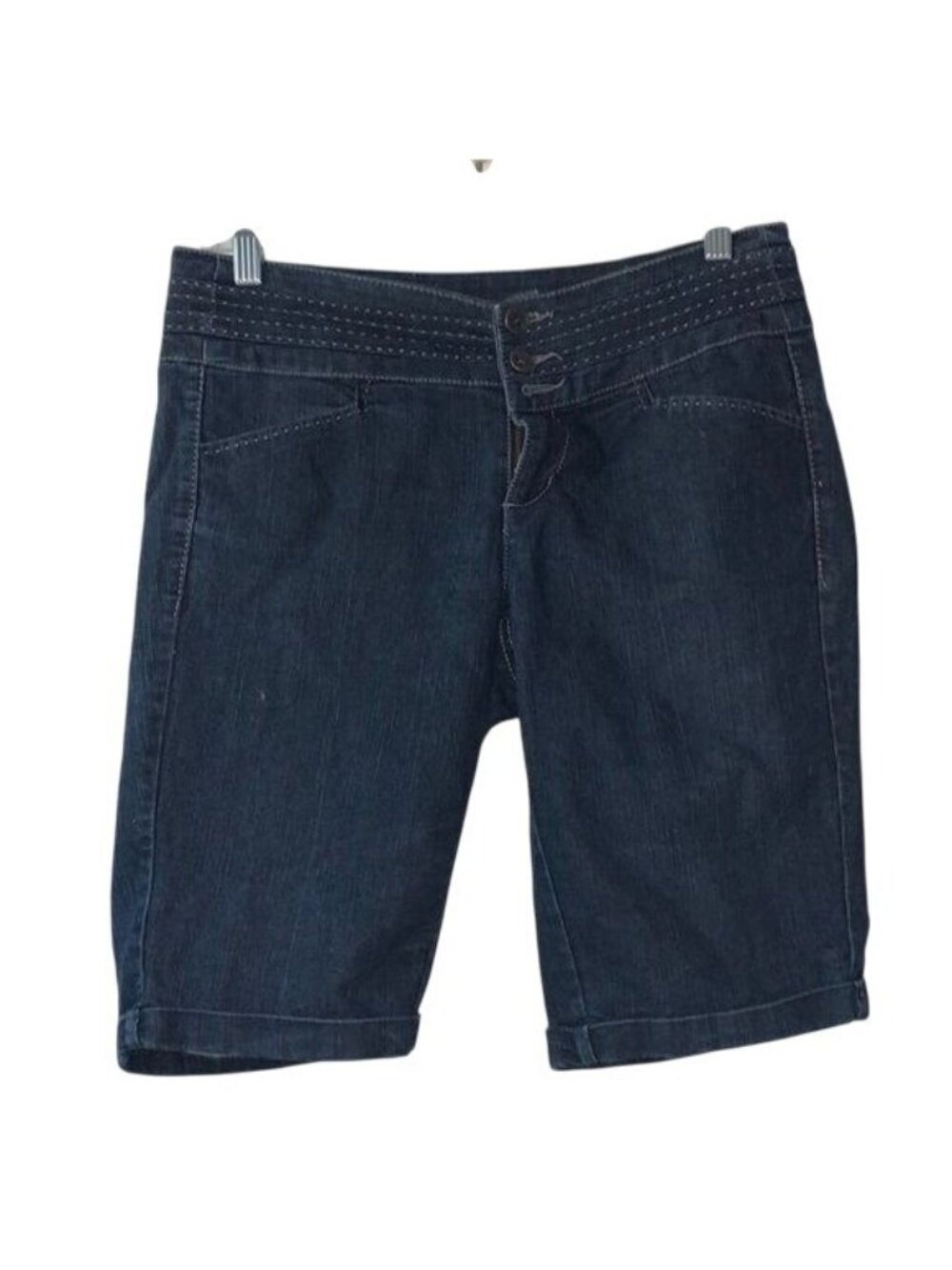 Maurices Womens Denim Bermuda Shorts Size 7/8 Medium Wash Stretch Cotton Blend C